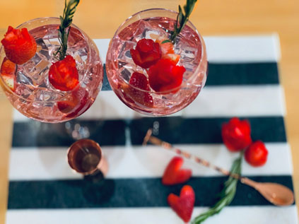 Personalised Gin Cocktail Gift Set With Rose Gold Jigger & Cocktail Spoon