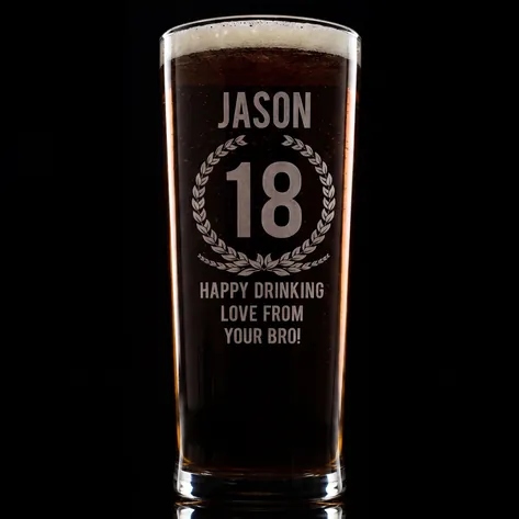 Personalised Pint Glass - Wreath Design
