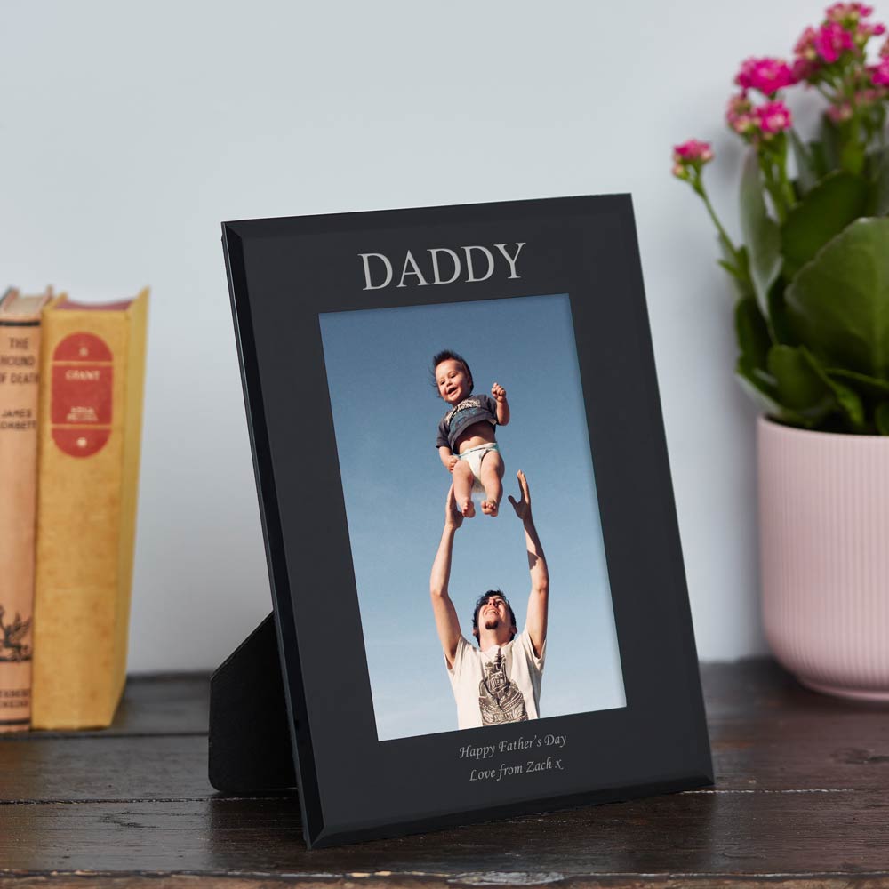 Personalised Black Glass Frame - Daddy - Click Image to Close