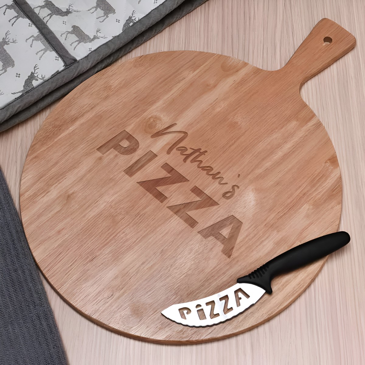 Personalised Pizza Board Any Name Engraved - Click Image to Close