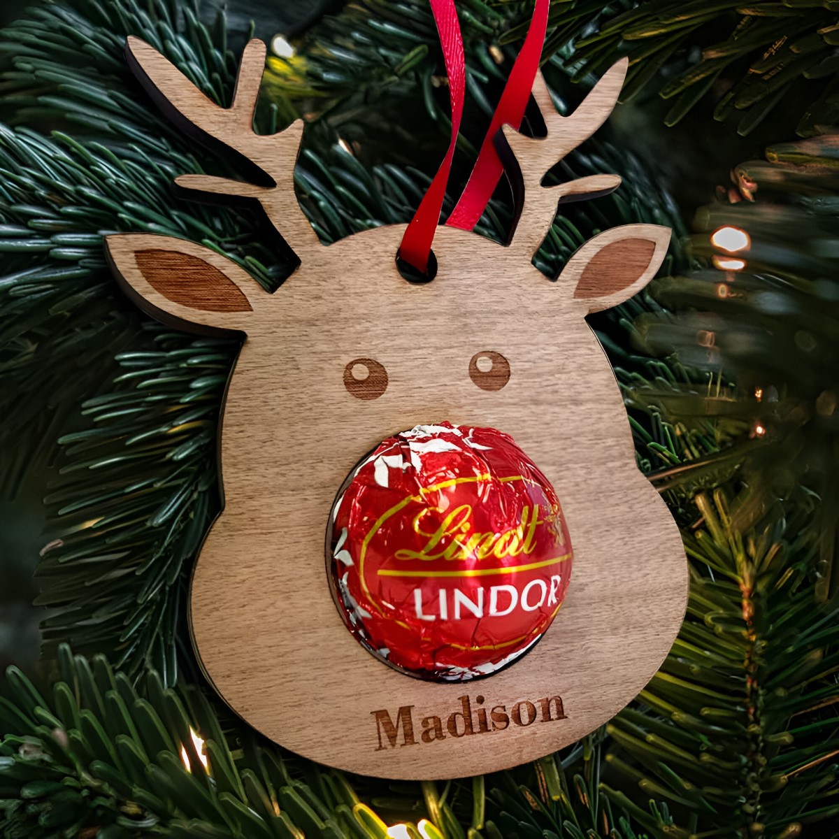 Personalised Reindeer Chocolate Wooden Hanging Decoration - Click Image to Close