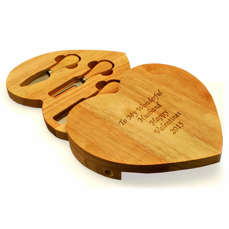 Personalised Heart Shaped Wooden Cheese Board Set - Click Image to Close