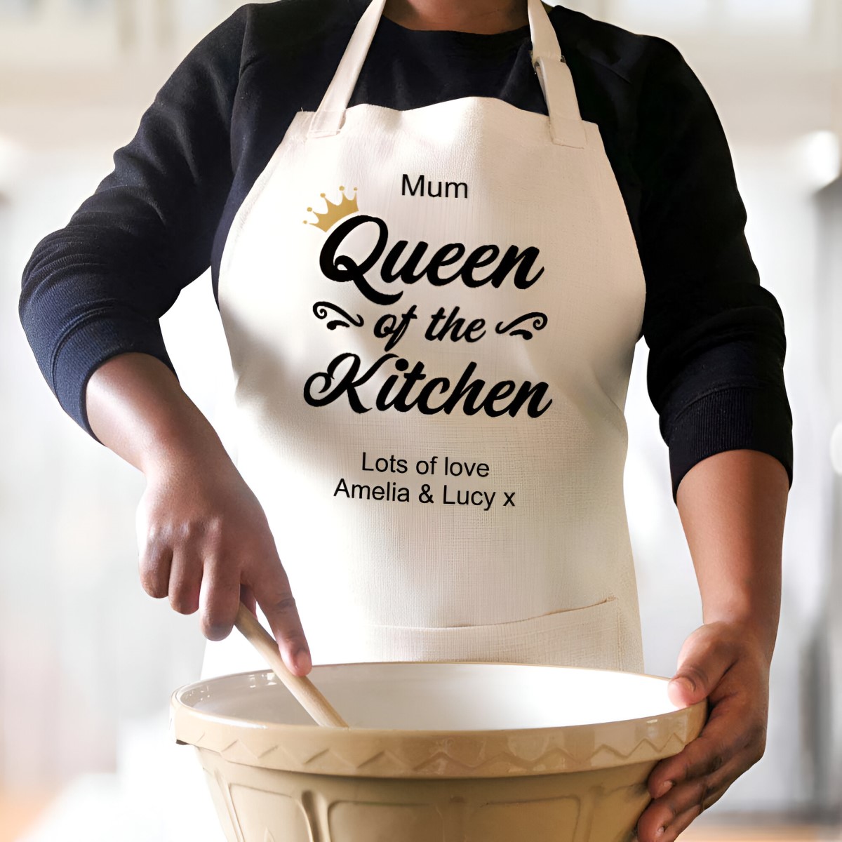 Funny Aprons for Women with 2 Pockets, Queen of the Kitchen Apron for Cooking  Chef Baking, Gifts for Mom Wife Friends Birthday Mothers Day 