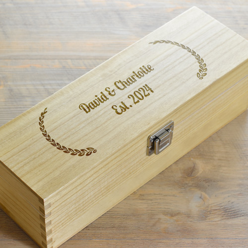 Personalised Hinged Wine Box Wreath Design